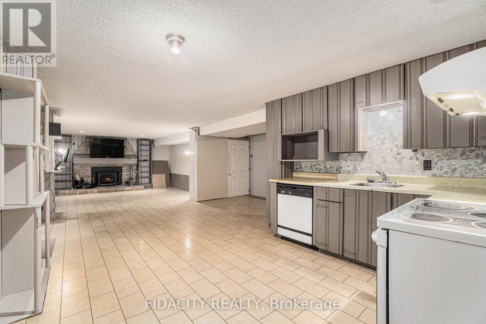 1910 Beach Road, North Grenville, Ontario  K0G 1S0 - Photo 27 - X12412876
