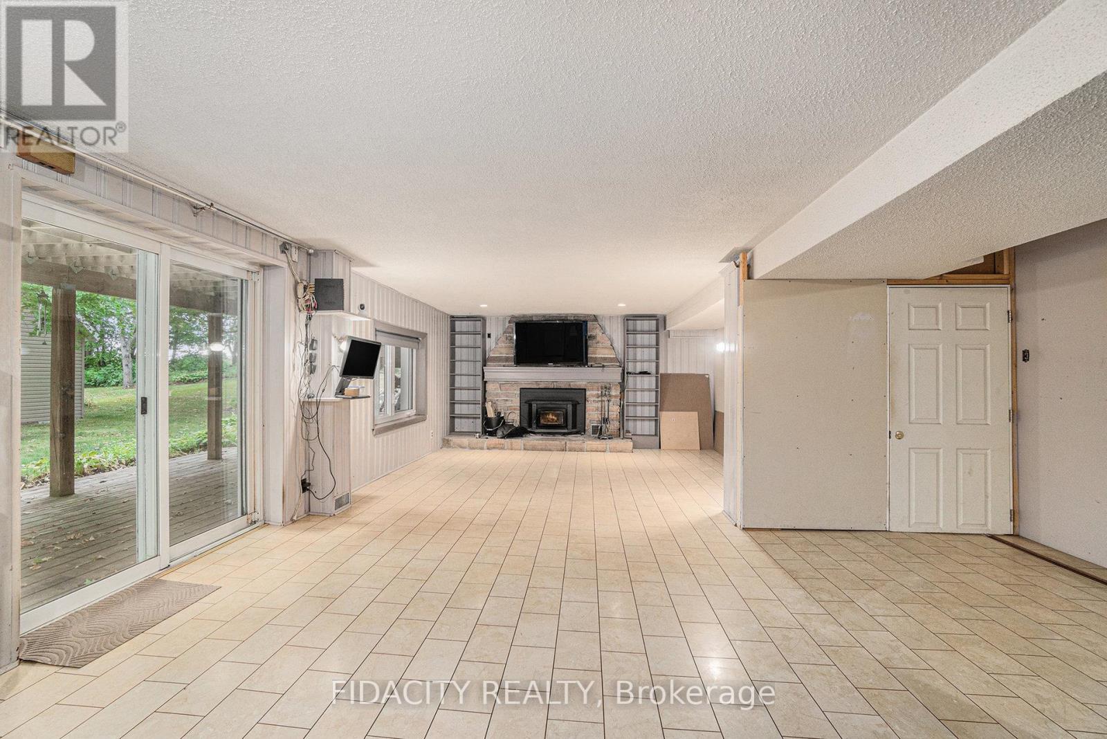 1910 Beach Road, North Grenville, Ontario  K0G 1S0 - Photo 28 - X12412876