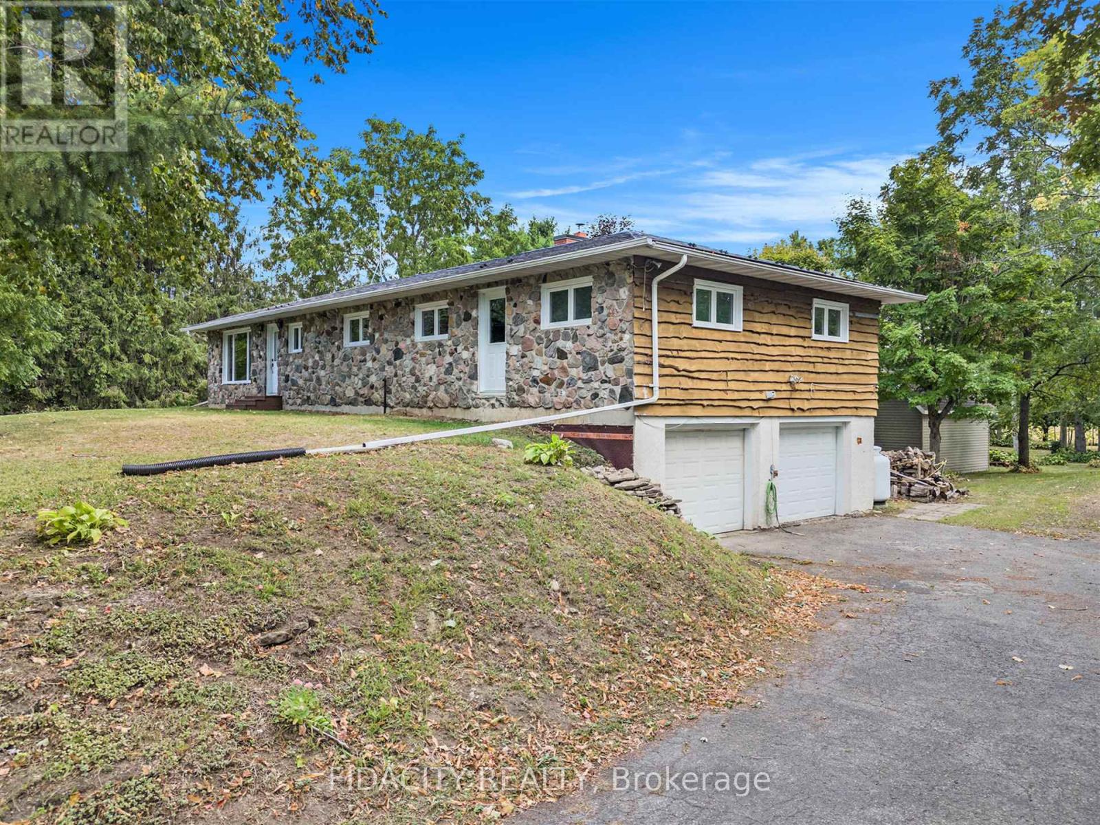 1910 Beach Road, North Grenville, Ontario  K0G 1S0 - Photo 41 - X12412876