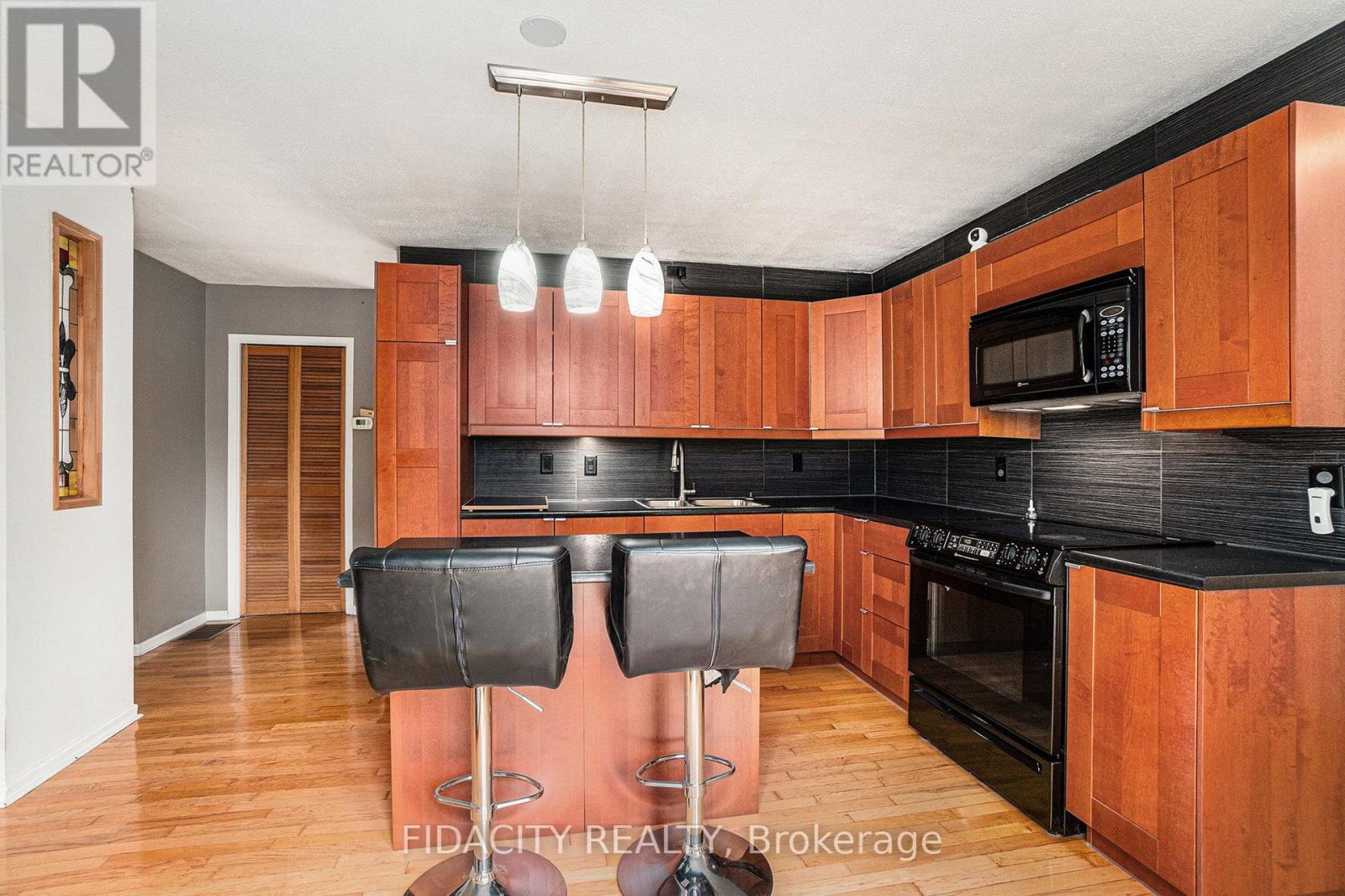 1910 Beach Road, North Grenville, Ontario  K0G 1S0 - Photo 9 - X12412876