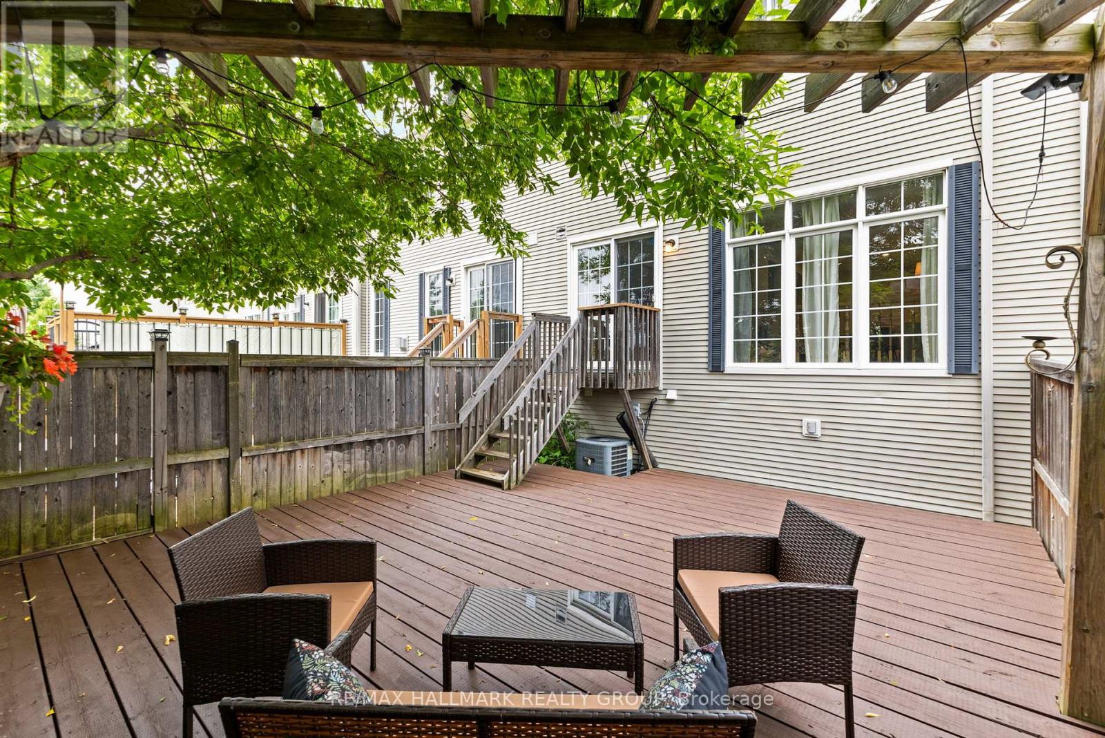 404 Wisteria Crescent, Ottawa, Ontario  K1V 0P1 - Photo 38 - X12412886