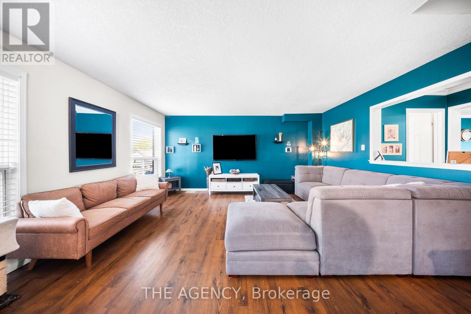 132 Blackburn Drive, Brantford, Ontario  N3T 6S2 - Photo 10 - X12412528