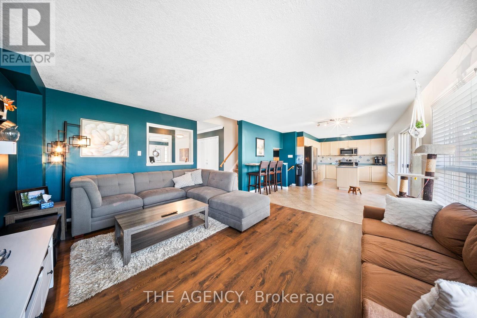 132 Blackburn Drive, Brantford, Ontario  N3T 6S2 - Photo 11 - X12412528