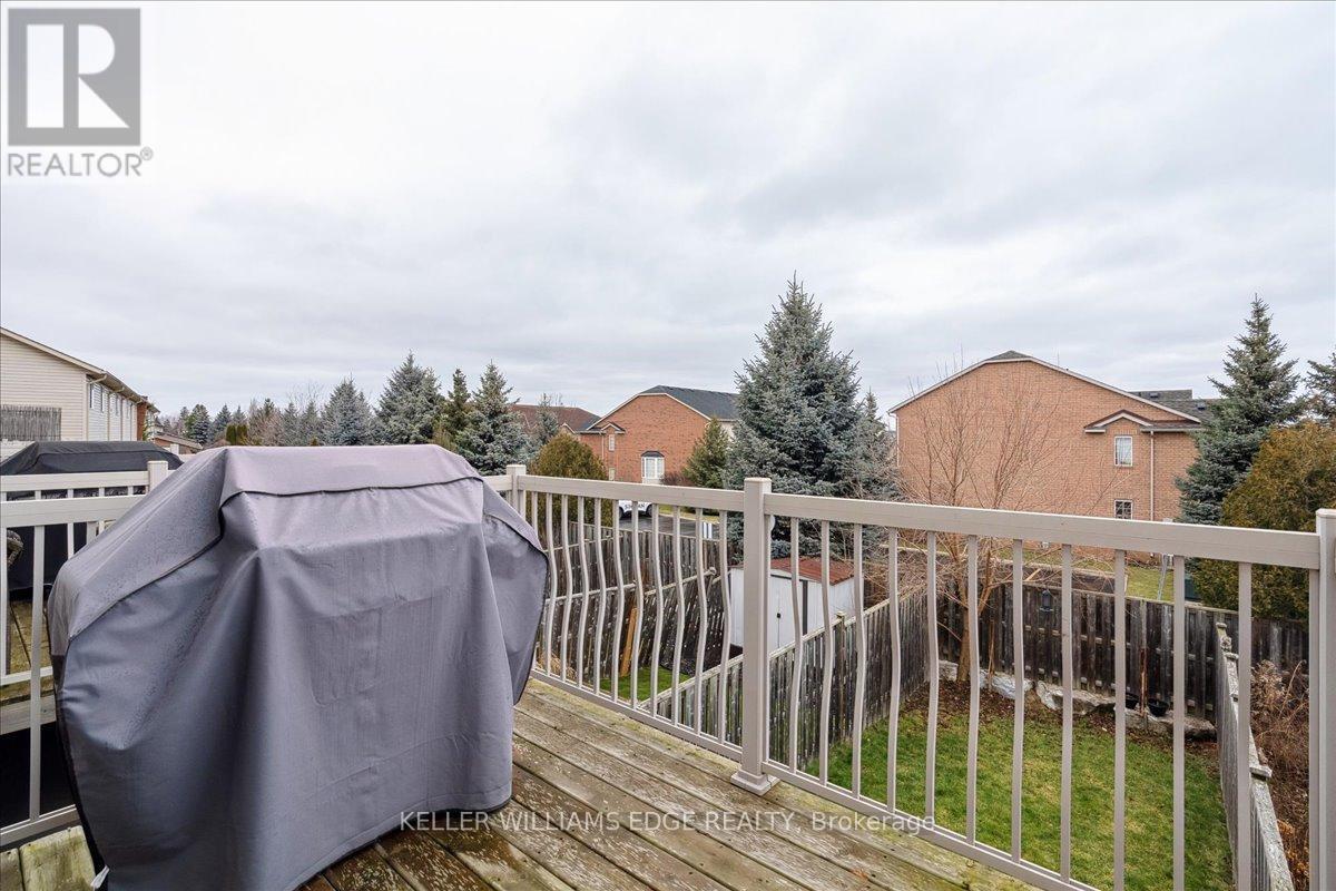 65 Willow Lane, Grimsby, Ontario  L3M 0B2 - Photo 14 - X12412582