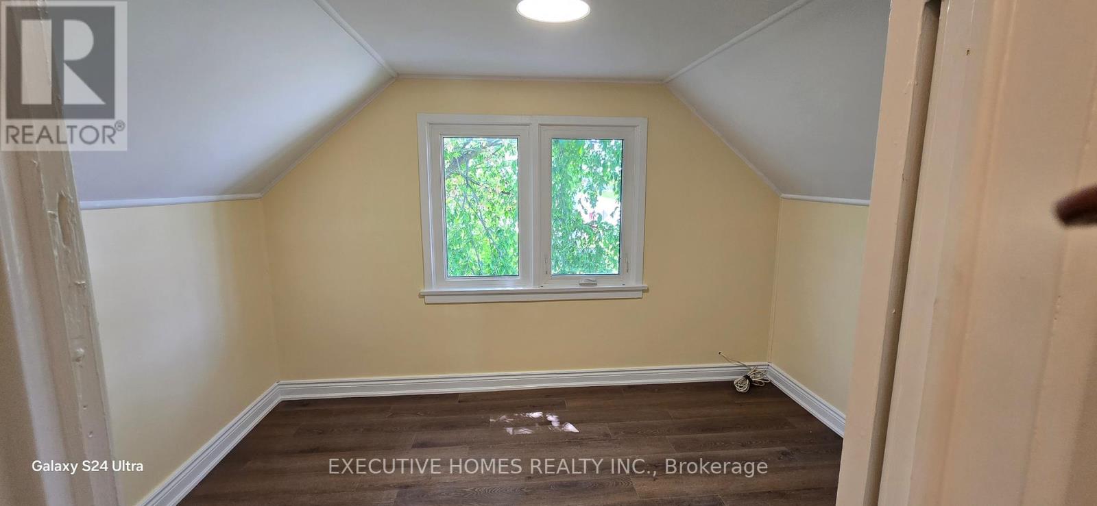 5176 Stanley Avenue, Niagara Falls, Ontario  L2E 5A4 - Photo 14 - X12412644