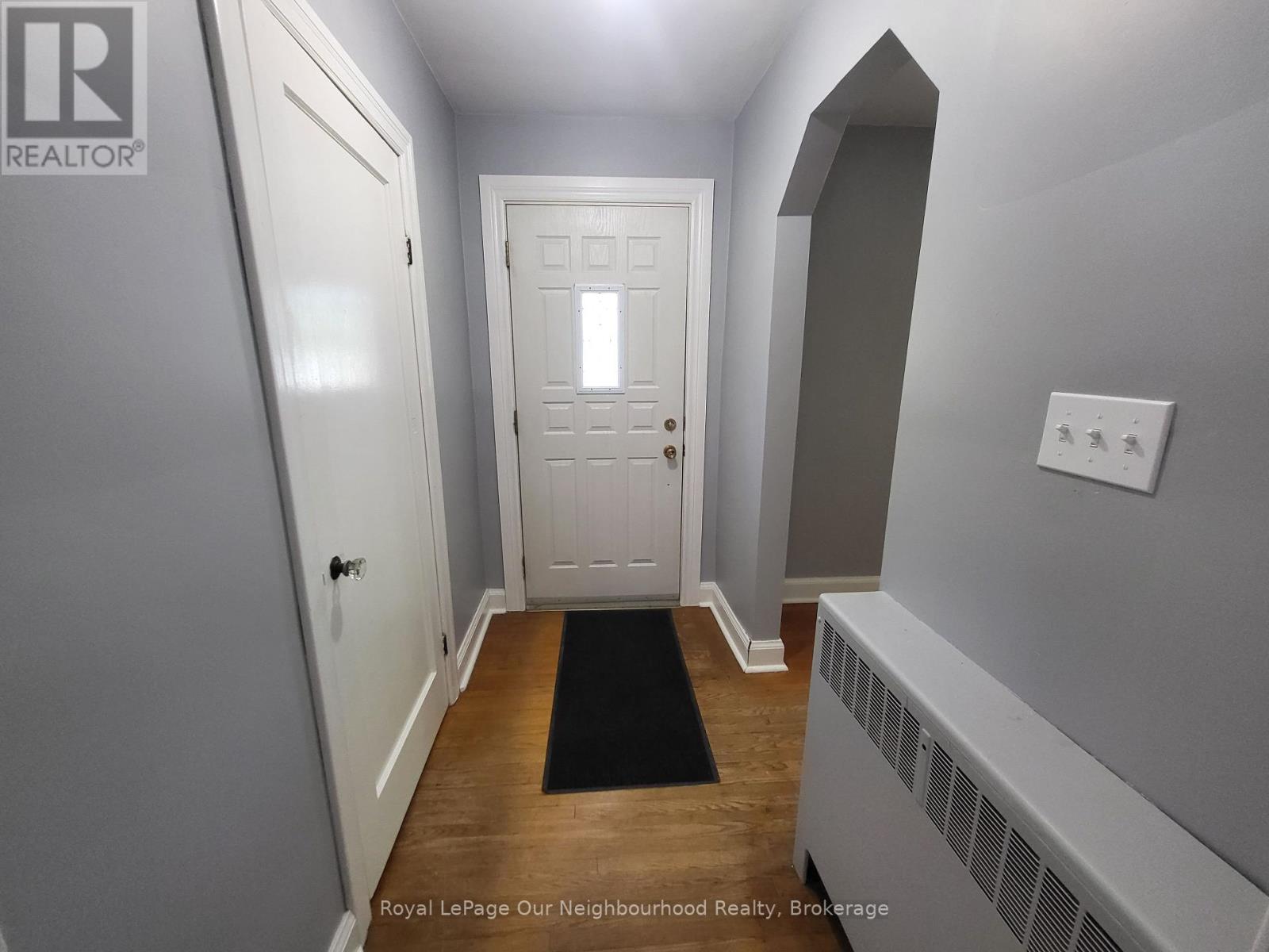 221 Liberty Street N, Clarington, Ontario  L1C 2M6 - Photo 3 - E12412831