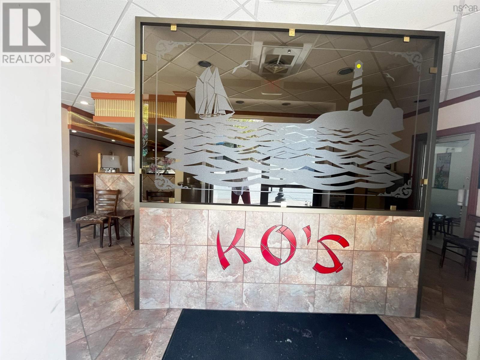 Ko's Restaurant, Bridgewater, Nova Scotia  B4V 1A9 - Photo 2 - 202523713