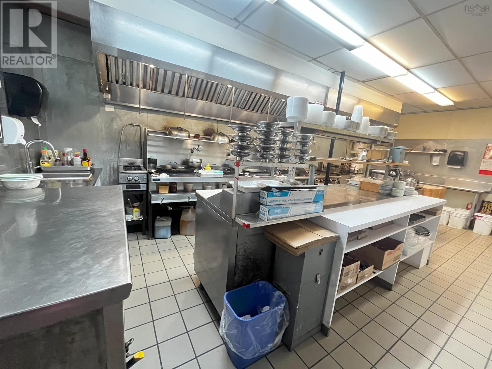 Ko's Restaurant, Bridgewater, Nova Scotia  B4V 1A9 - Photo 21 - 202523713