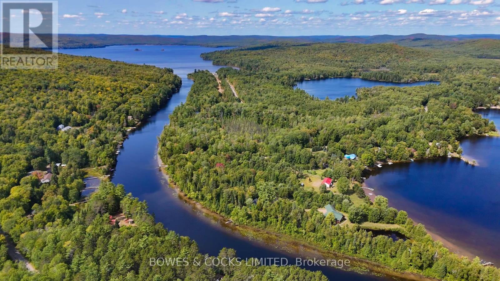 915 Madawaska River Drive, Madawaska Valley, Ontario  K0J 1L0 - Photo 11 - X12412775