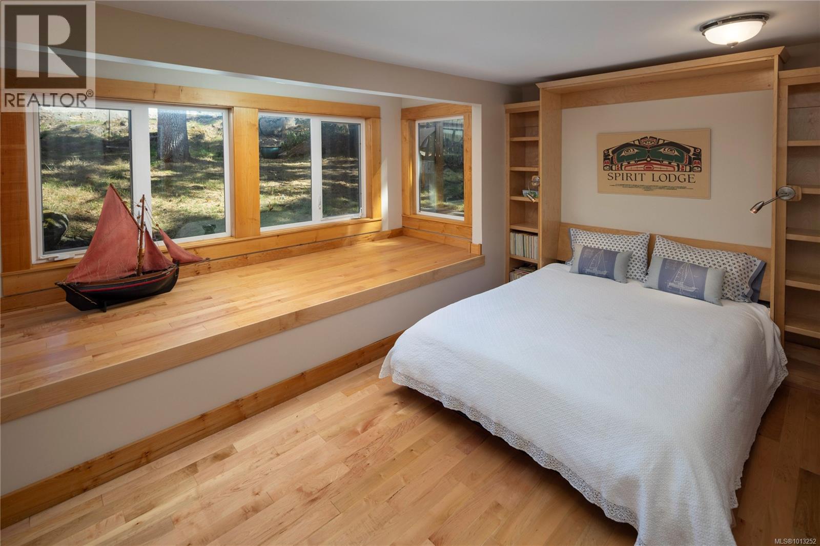 2710 Sea View Rd, Saanich, British Columbia  V8N 1K8 - Photo 33 - 1013252