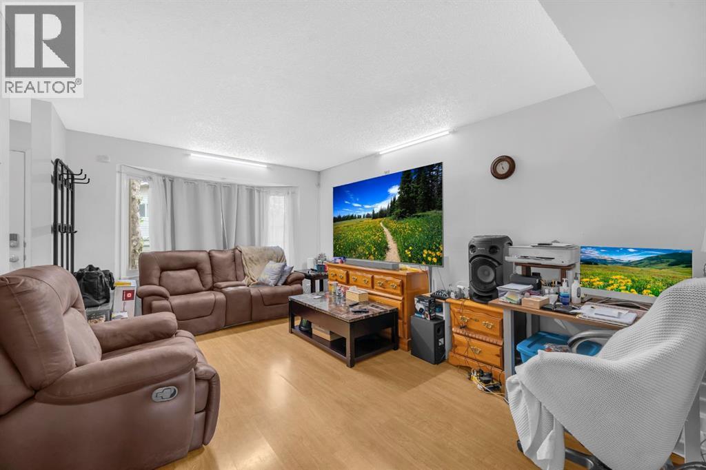55 Falshire Terrace Ne, Calgary, Alberta  T3J 3B6 - Photo 6 - A2258282
