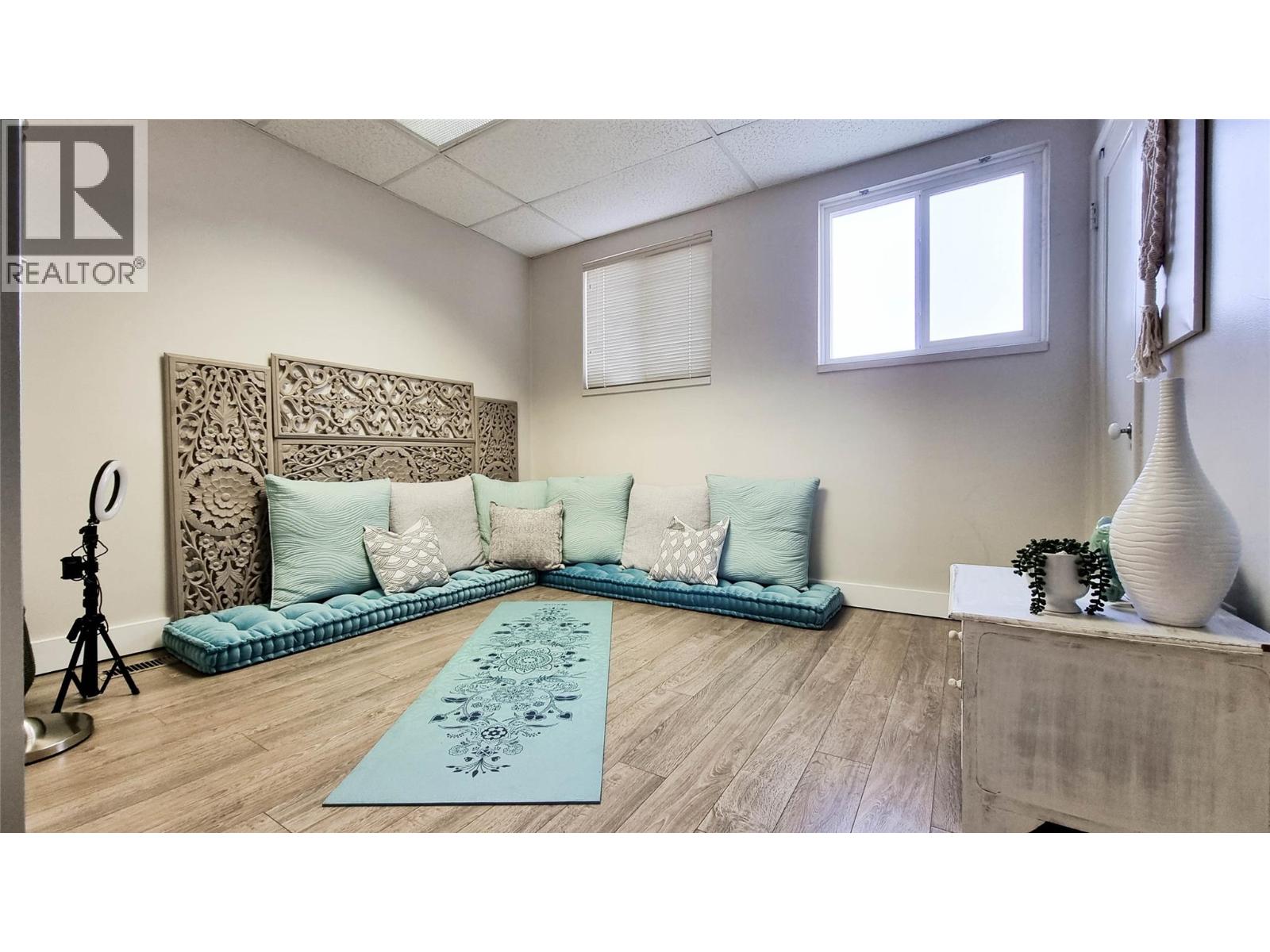 1607 Ellis Street, Kelowna, British Columbia  V1Y 2A8 - Photo 7 - 10363326