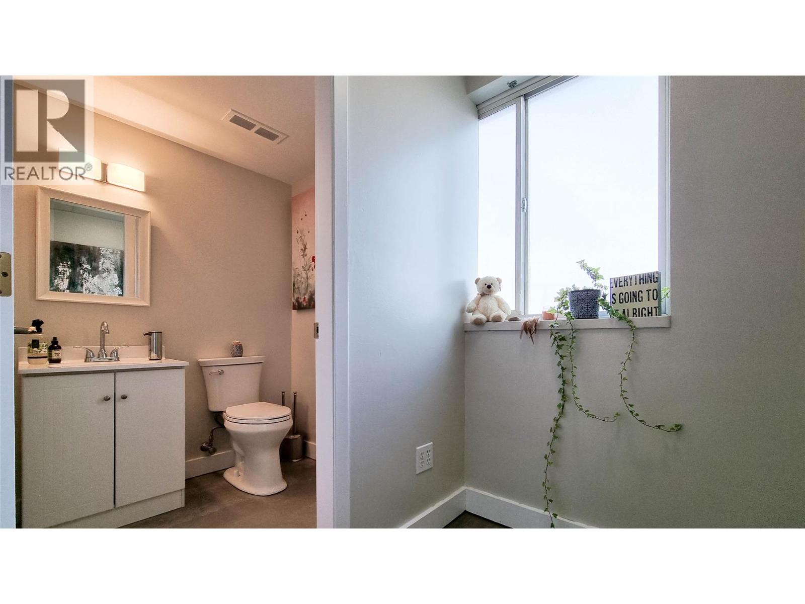 1607 Ellis Street, Kelowna, British Columbia  V1Y 2A8 - Photo 10 - 10363326