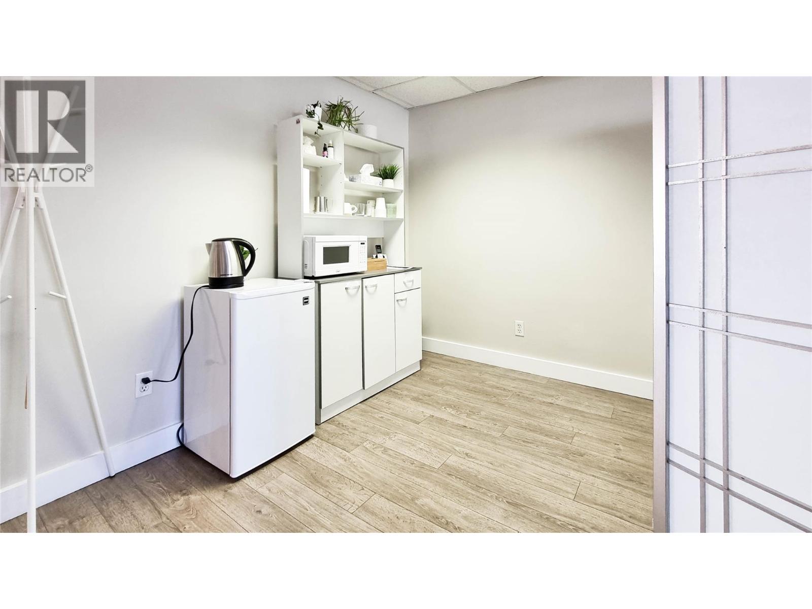 1607 Ellis Street, Kelowna, British Columbia  V1Y 2A8 - Photo 17 - 10363326