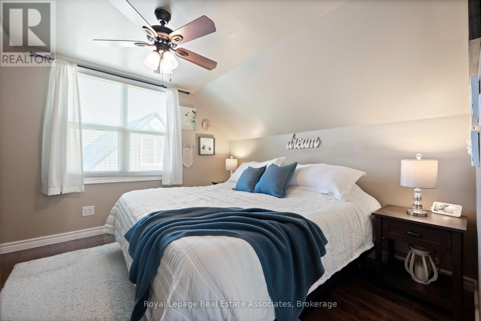 10 Normandy Boulevard, Halton Hills, Ontario  L7G 1W1 - Photo 25 - W12412683