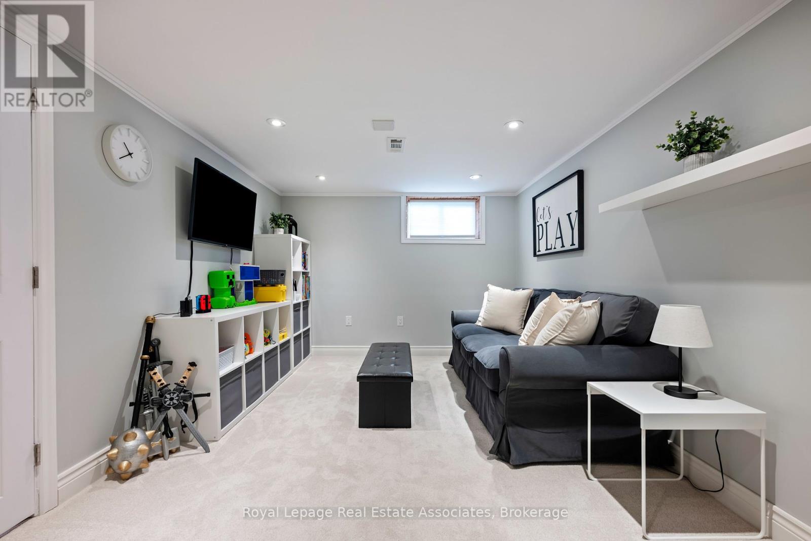 10 Normandy Boulevard, Halton Hills, Ontario  L7G 1W1 - Photo 34 - W12412683