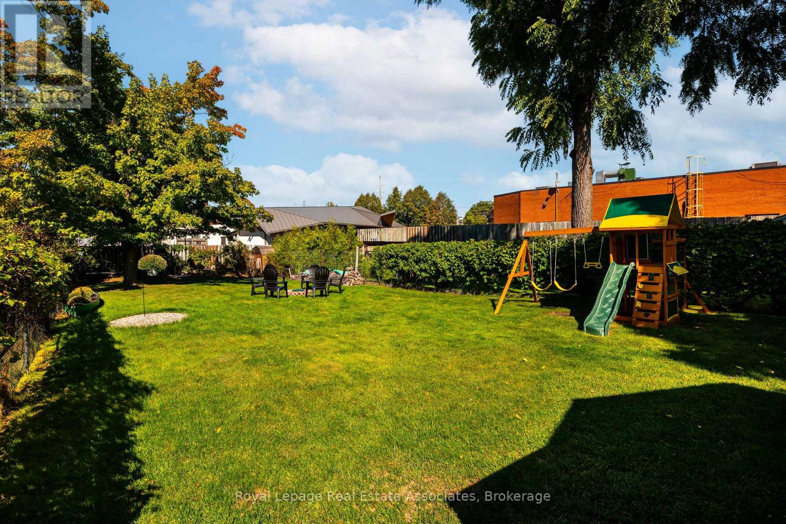 10 Normandy Boulevard, Halton Hills, Ontario  L7G 1W1 - Photo 40 - W12412683