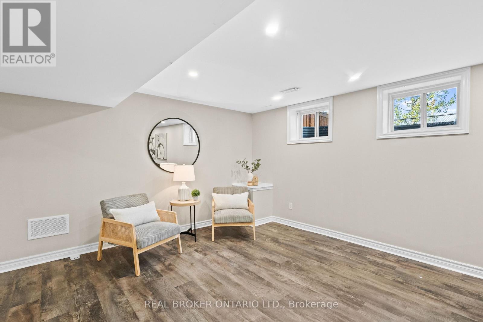 565 Attenborough Terrace, Milton, Ontario  L9T 8H6 - Photo 37 - W12412708