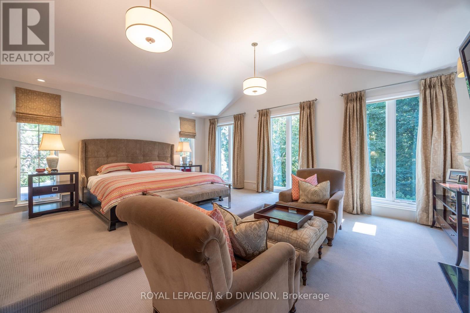 12 Forest Glen Crescent, Toronto, Ontario  M4N 2E8 - Photo 22 - C12176515