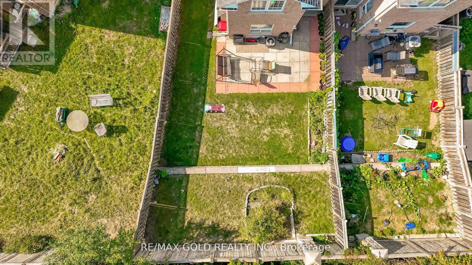 32 Rubysilver Drive, Brampton, Ontario  L6P 1P9 - Photo 33 - W12411703
