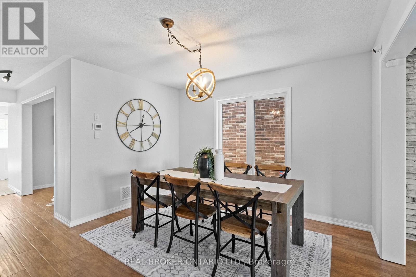 565 Attenborough Terrace, Milton, Ontario  L9T 8H6 - Photo 7 - W12412708
