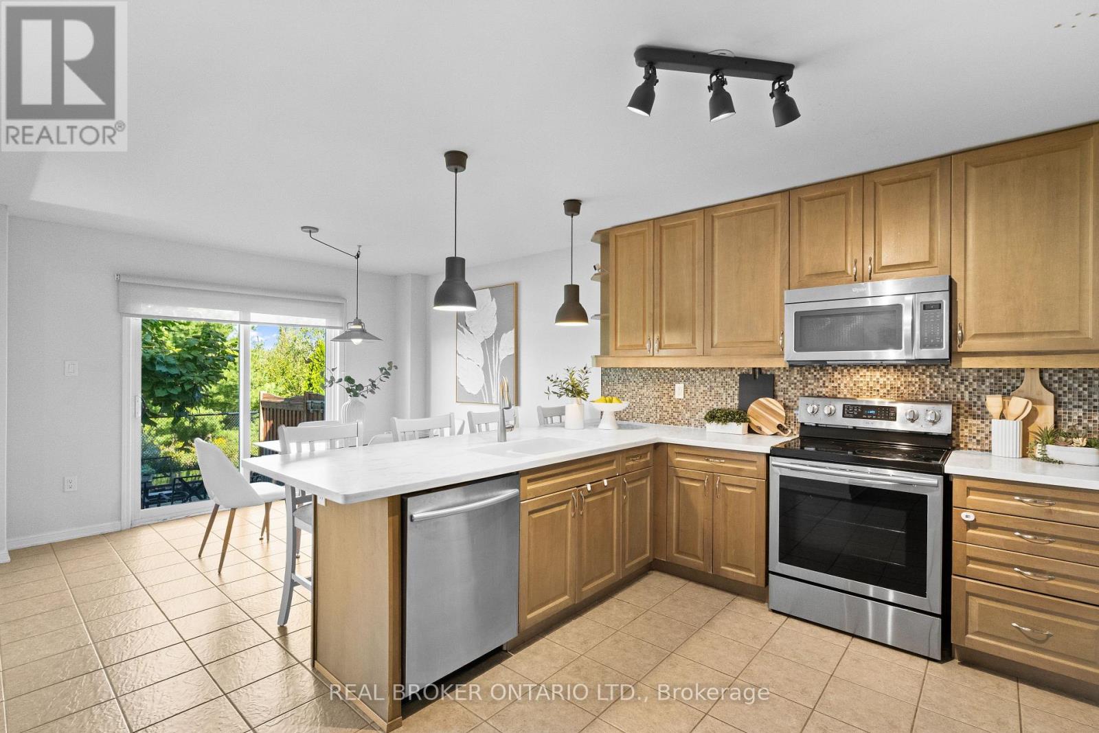565 Attenborough Terrace, Milton, Ontario  L9T 8H6 - Photo 14 - W12412708