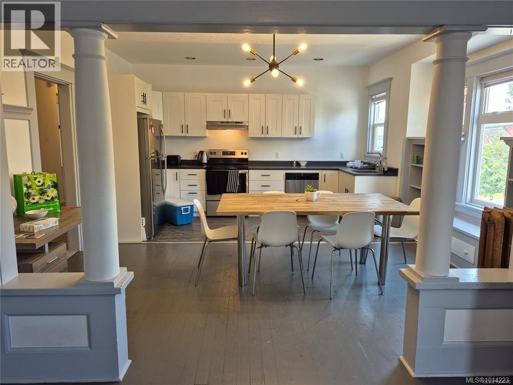 361/363 Burnside Rd E, Victoria, British Columbia  V9A 1A7 - Photo 2 - 1014223