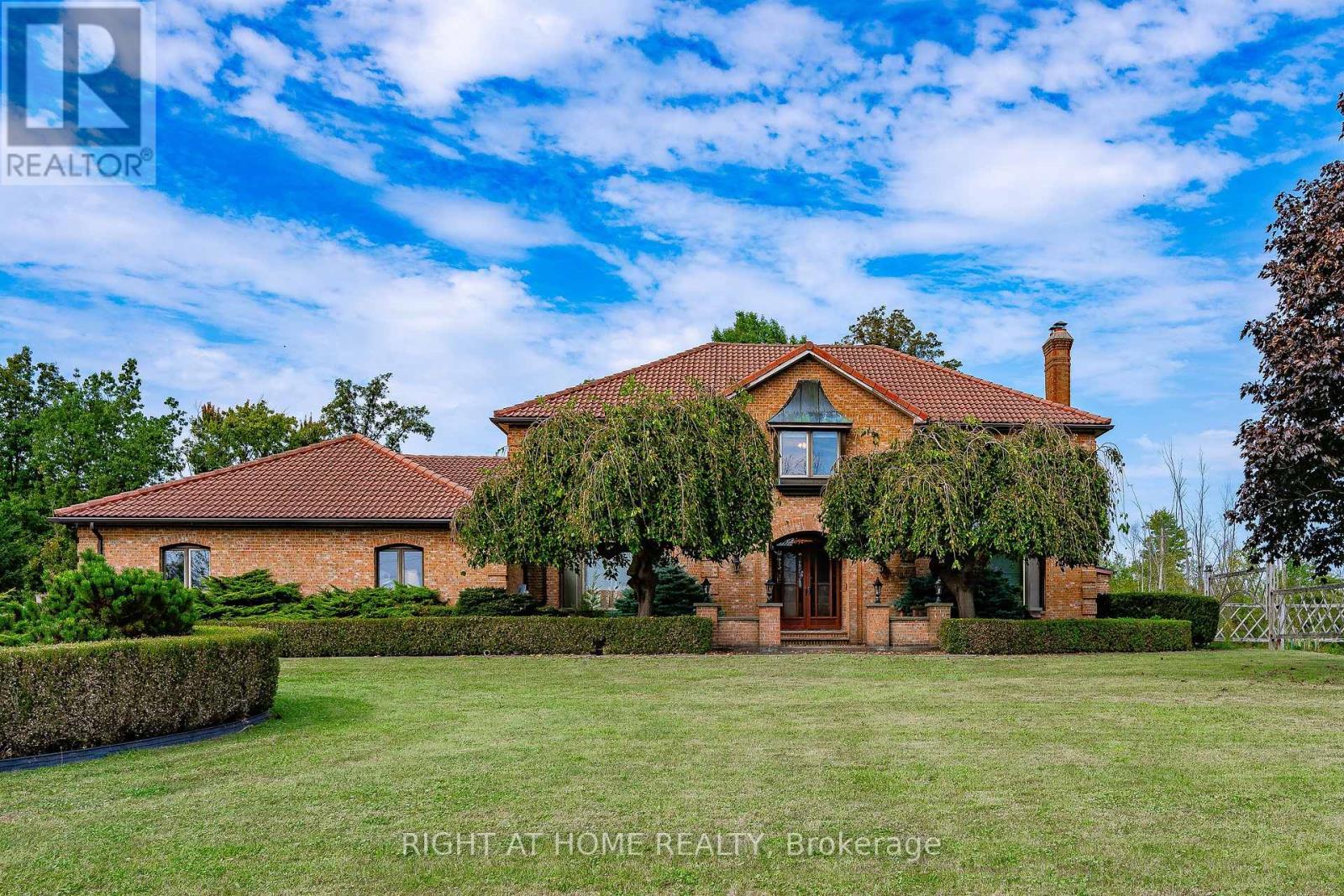 2650 GARRISON ROAD, Fort Erie, Ontario