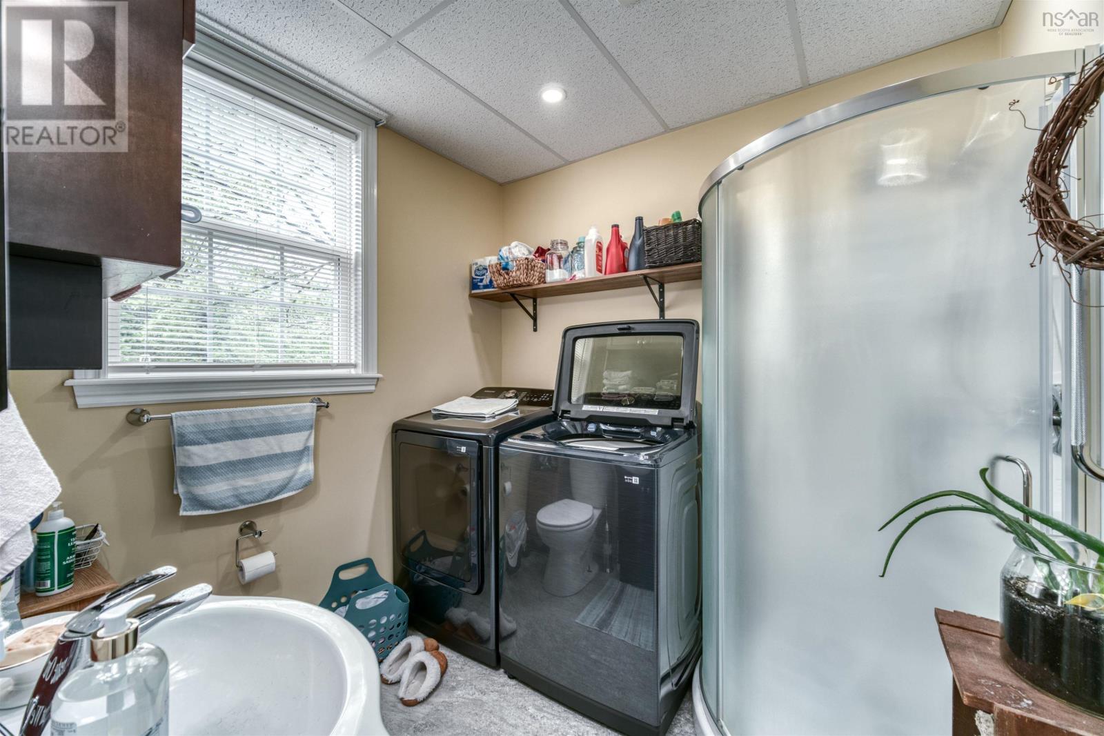 2989-2993 Lovett Road, Coldbrook, Nova Scotia  B4R 1A4 - Photo 32 - 202523347