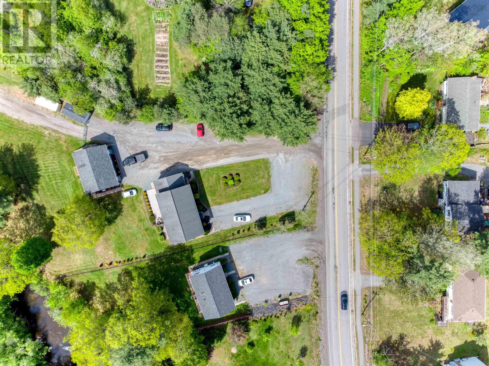 2989-2993 Lovett Road, Coldbrook, Nova Scotia  B4R 1A4 - Photo 4 - 202523347