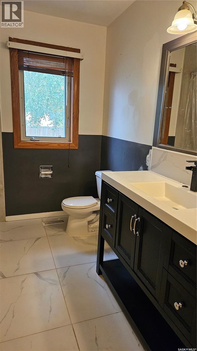 205 1st Street W, Langham, Saskatchewan  S0K 2L0 - Photo 16 - SK018564