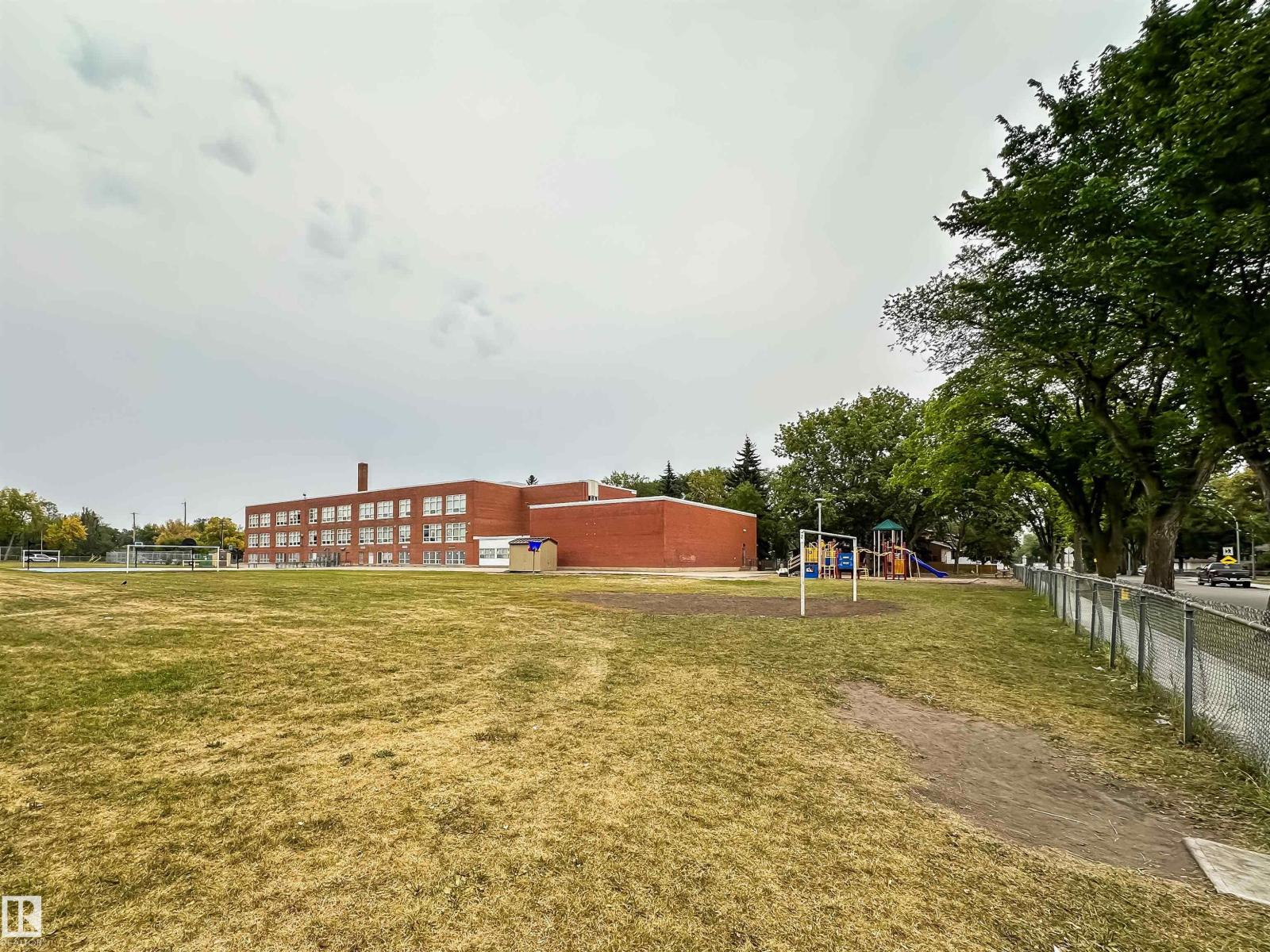 12005 90 St Nw, Edmonton, Alberta  T5B 3Z2 - Photo 41 - E4458361