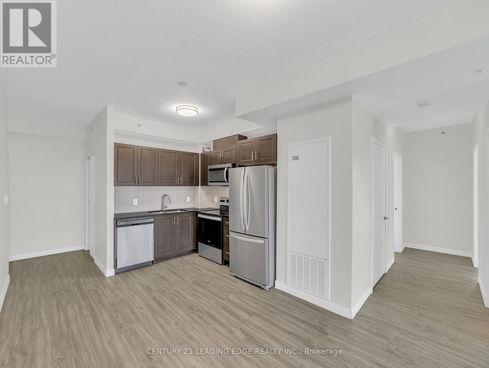 1004 - 128 King Street N, Waterloo, Ontario  N2J 2X9 - Photo 11 - X12361693