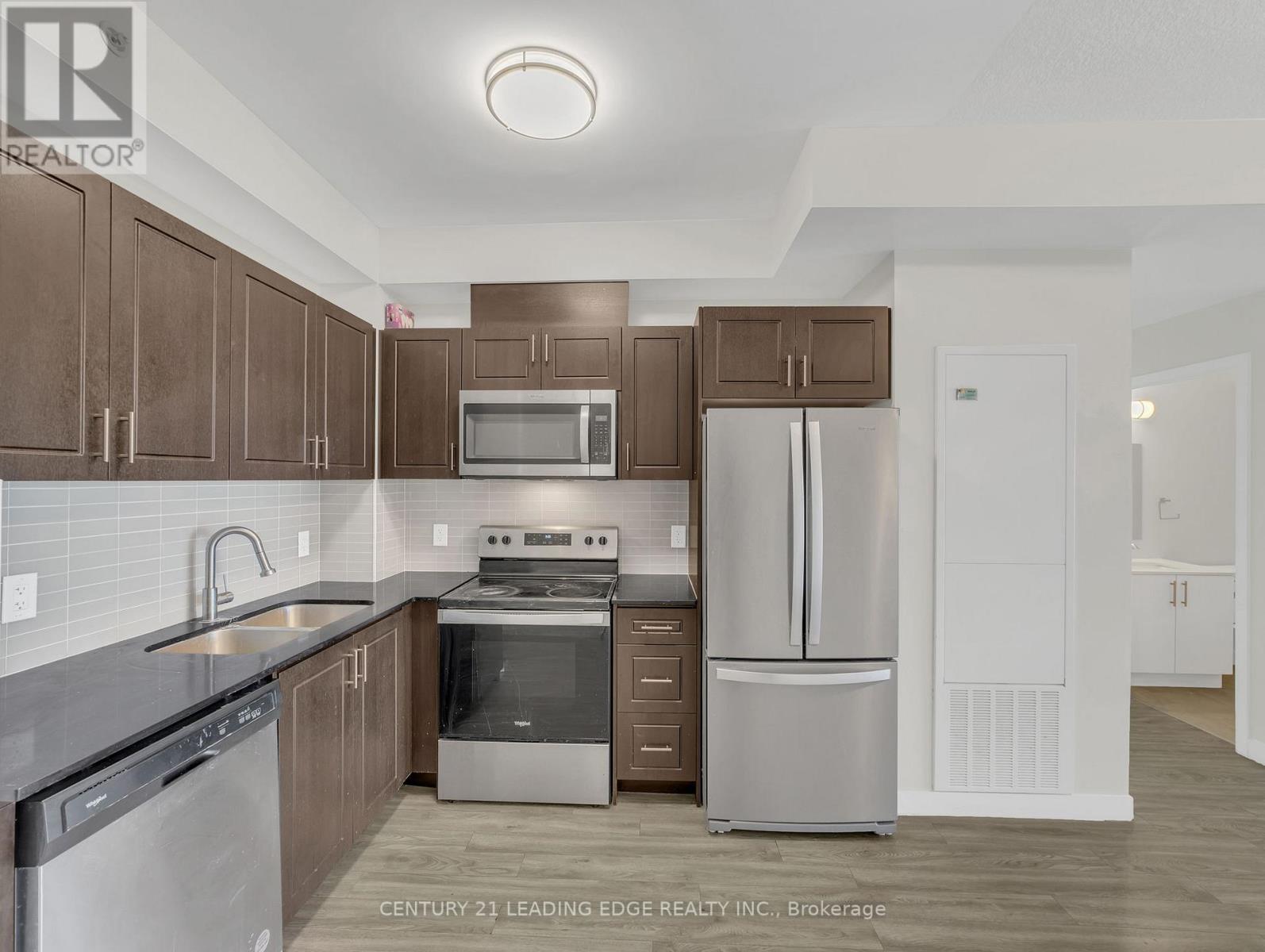 1004 - 128 King Street N, Waterloo, Ontario  N2J 2X9 - Photo 12 - X12361693