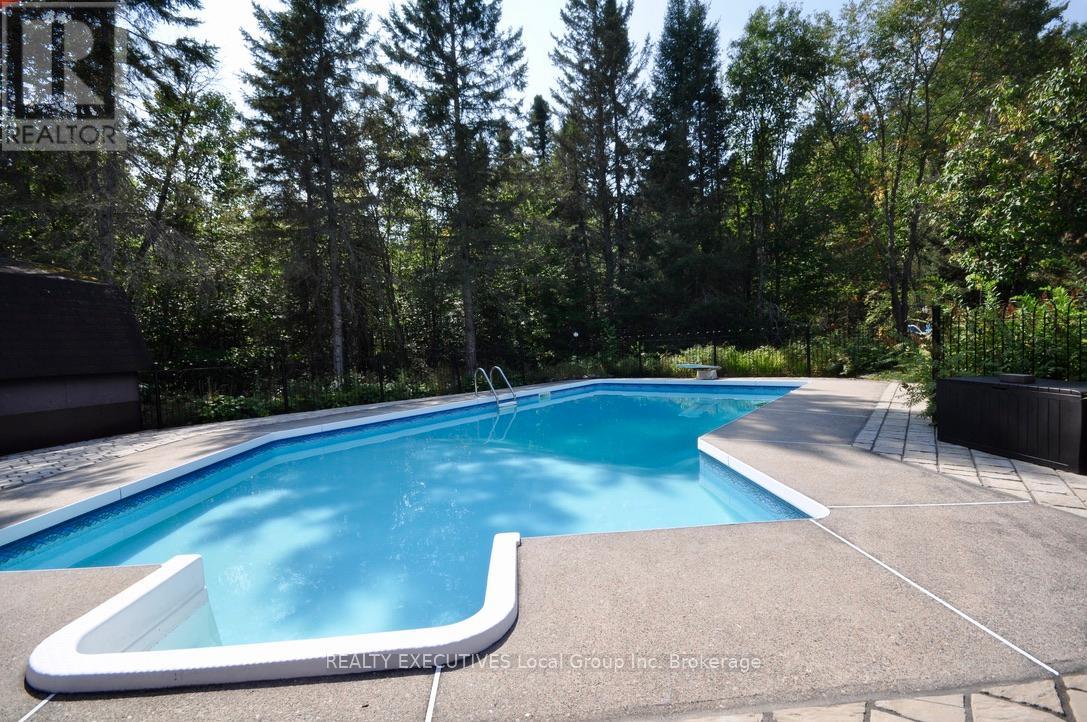 1 Springdale Drive, North Bay, Ontario  P1B 8G2 - Photo 40 - X12411541