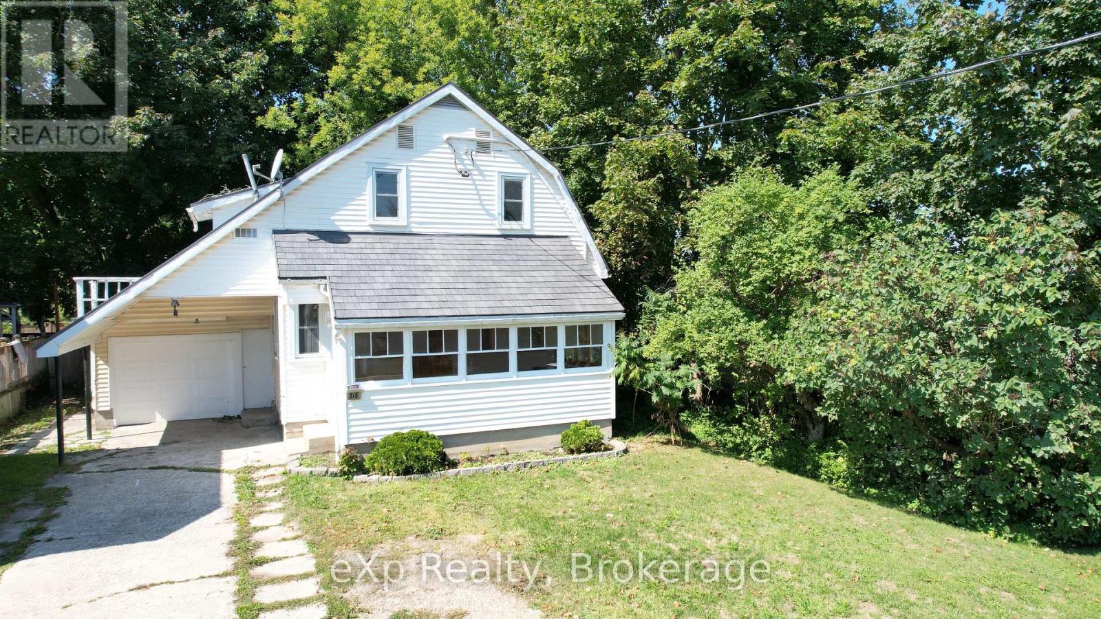315 MCNAB STREET, Brockton, Ontario
