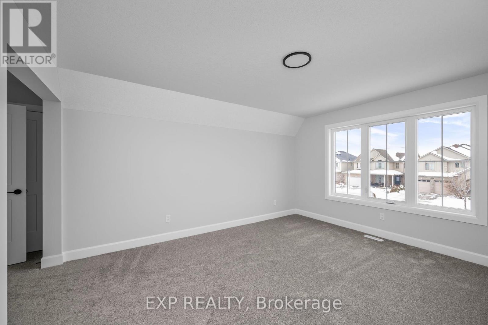2060 Wickerson Road, London South, Ontario  N6K 5C4 - Photo 18 - X12405711