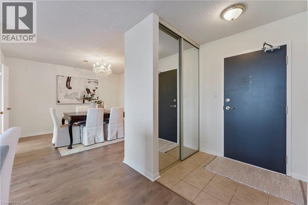 1230 Marlborough Court Unit# 602, Oakville, Ontario  L6H 3K6 - Photo 3 - 40771192