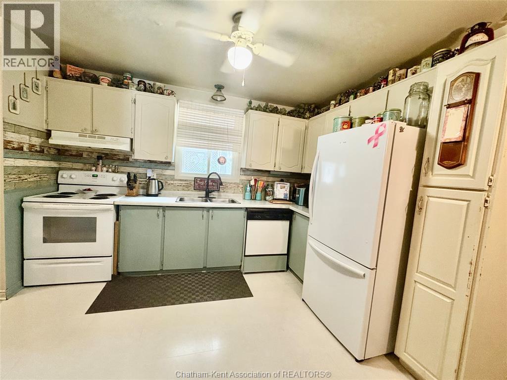 60 Copperfield Crescent, Chatham, Ontario  N7M 5X6 - Photo 6 - 25023648