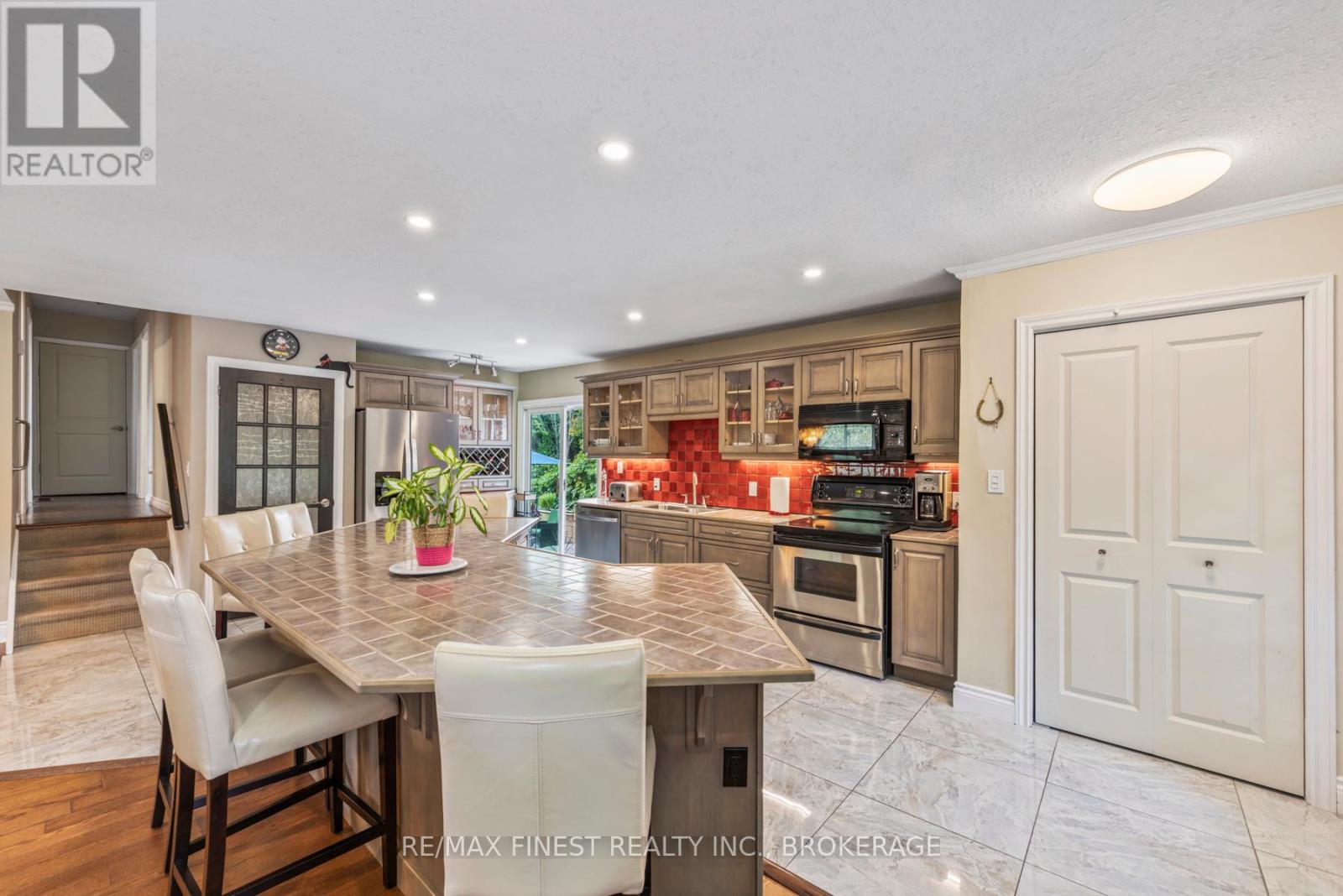 895 Brodie Avenue, Kingston, Ontario  K7M 4P8 - Photo 17 - X12412926