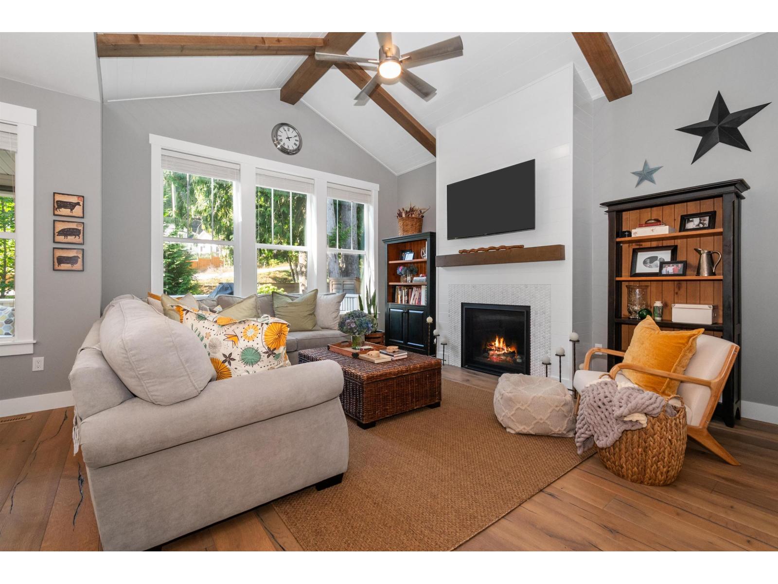 Property at 43390 CREEKSIDE CIRCLE image 5