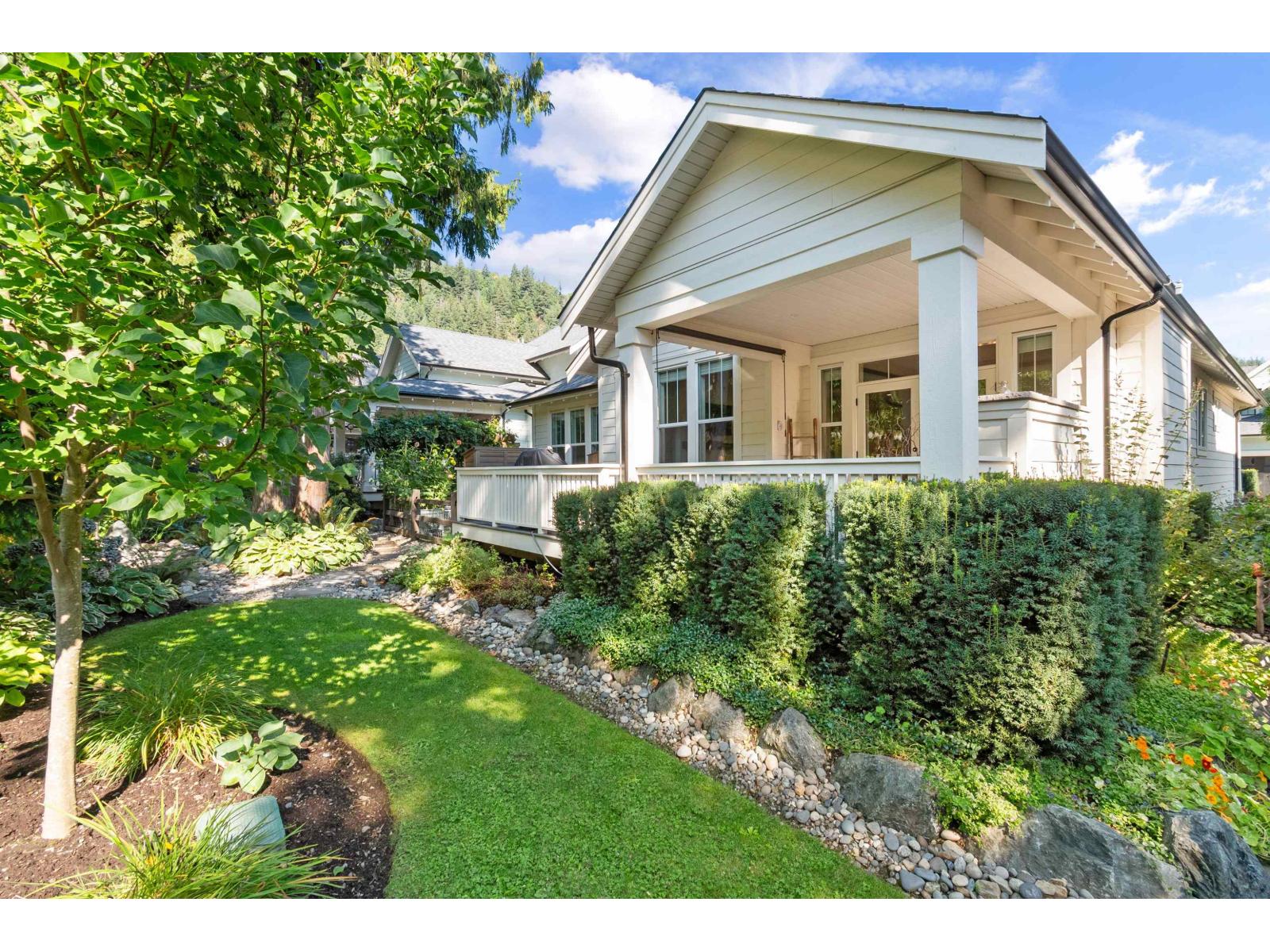 43390 Creekside Circle, Cultus Lake South, Lindell Beach, British Columbia  V2R 0Z4 - Photo 18 - R3049605