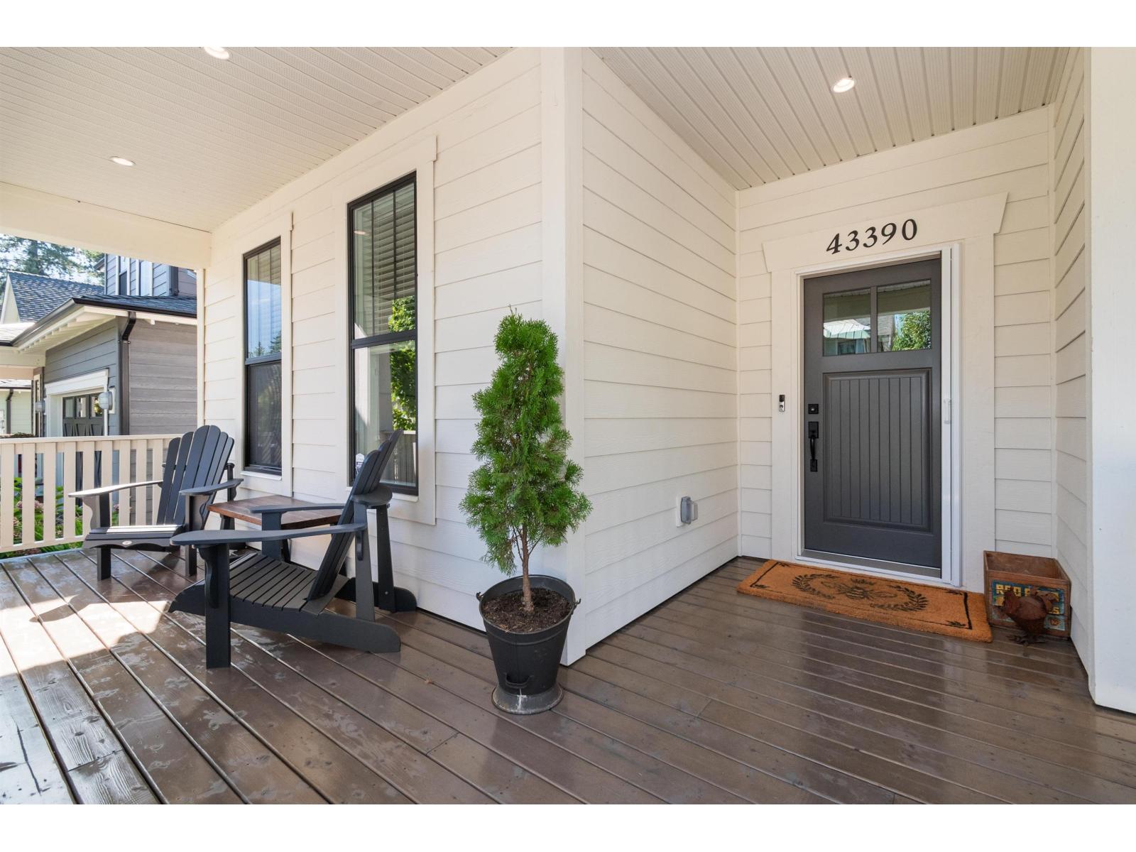 Property at 43390 CREEKSIDE CIRCLE image 3