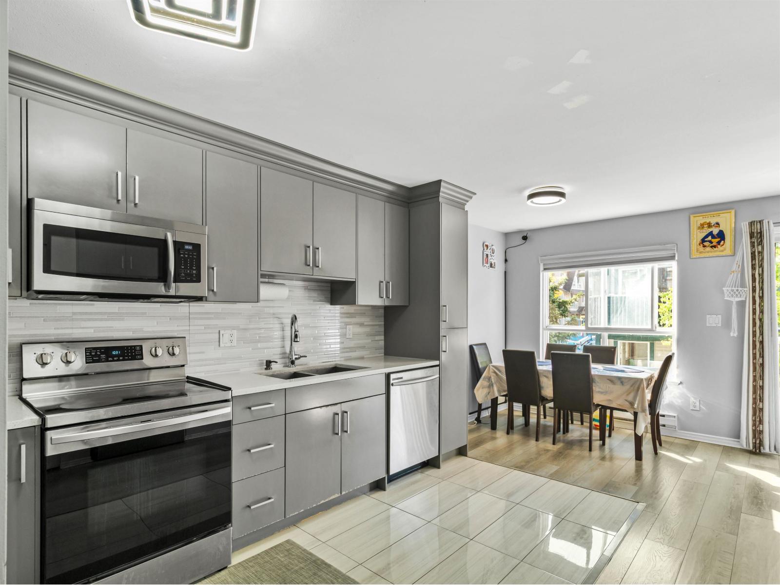9 12730 66 Avenue, Surrey, British Columbia  V3W 1P3 - Photo 4 - R3048118