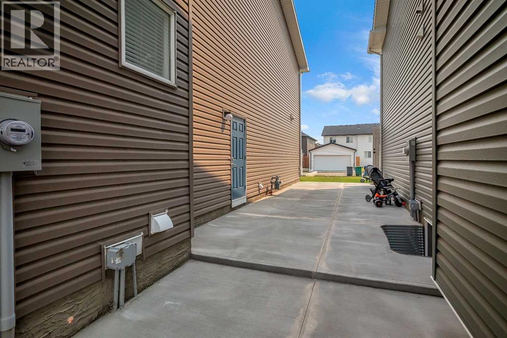 190 Dawson Harbour Rise, Chestermere, Alberta  T1X 1Z6 - Photo 38 - A2249779
