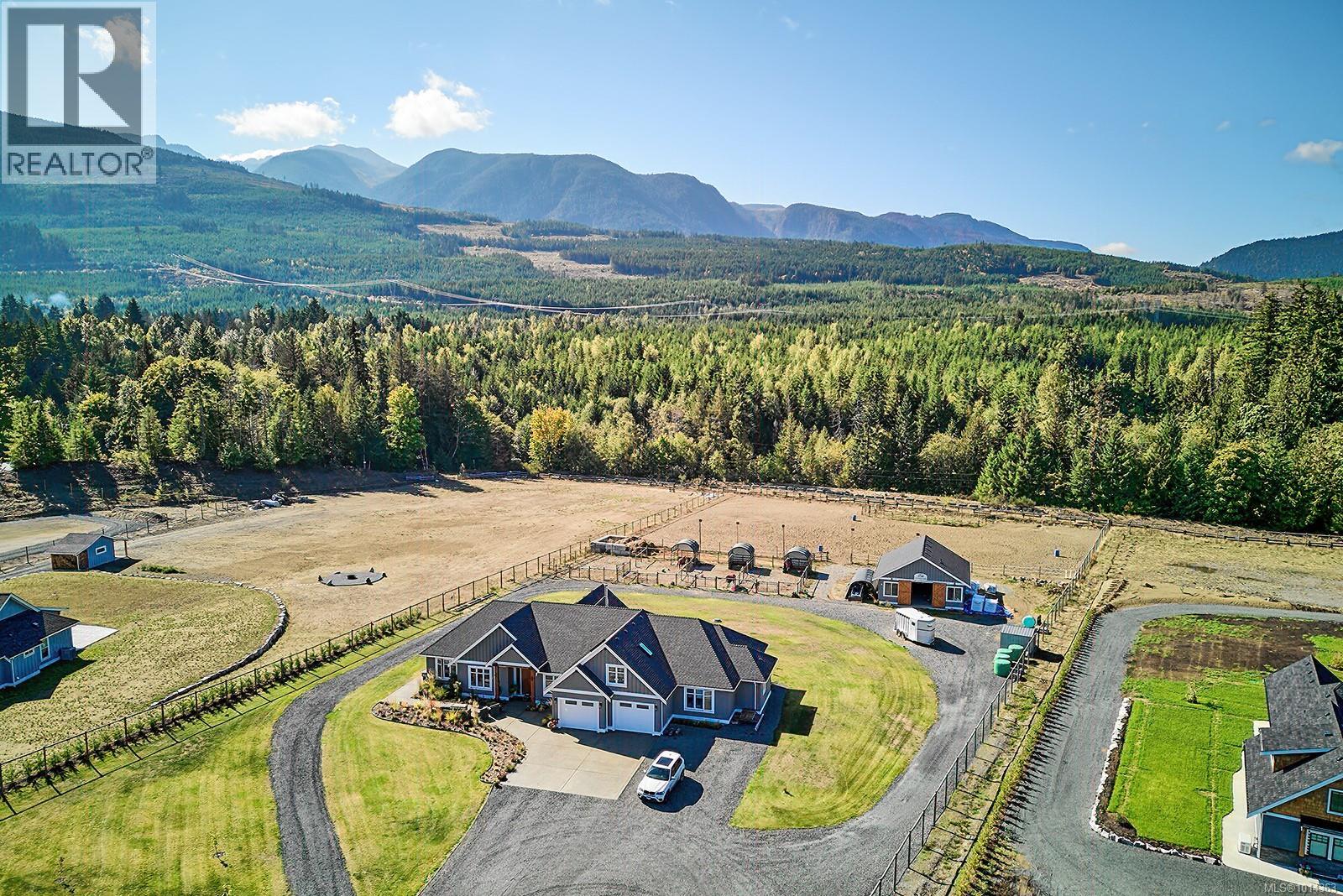 1085 Alpine View Pl, Whiskey Creek, British Columbia  V9K 1V6 - Photo 3 - 1014363
