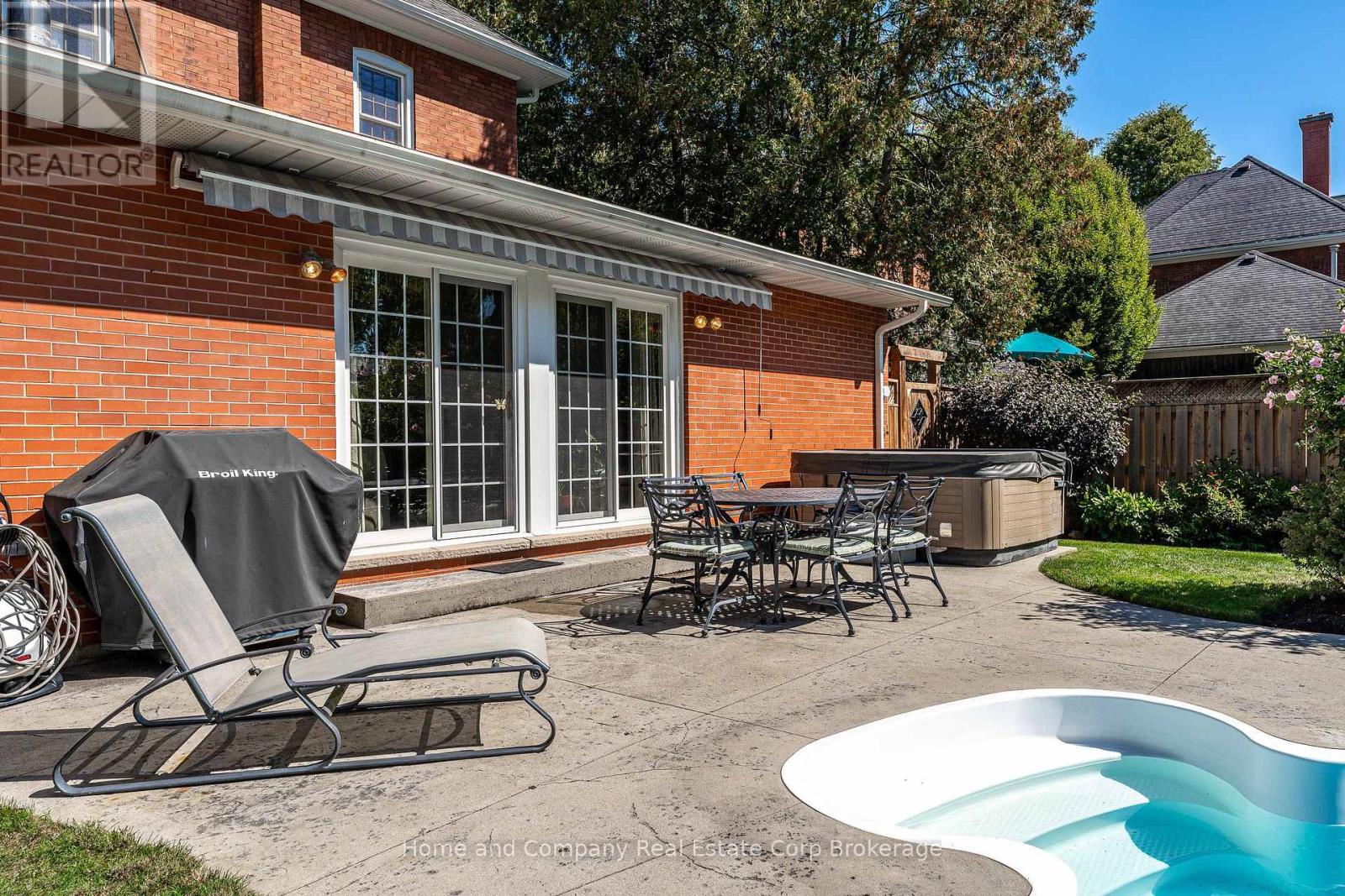 141 Norman Street, Stratford, Ontario  N5A 5S1 - Photo 41 - X12412929