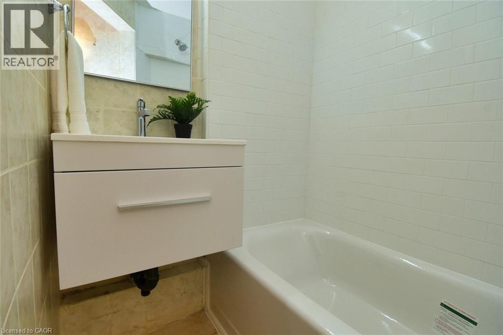 265 Hunter Street W, Hamilton, Ontario  L8P 1S2 - Photo 19 - 40771058