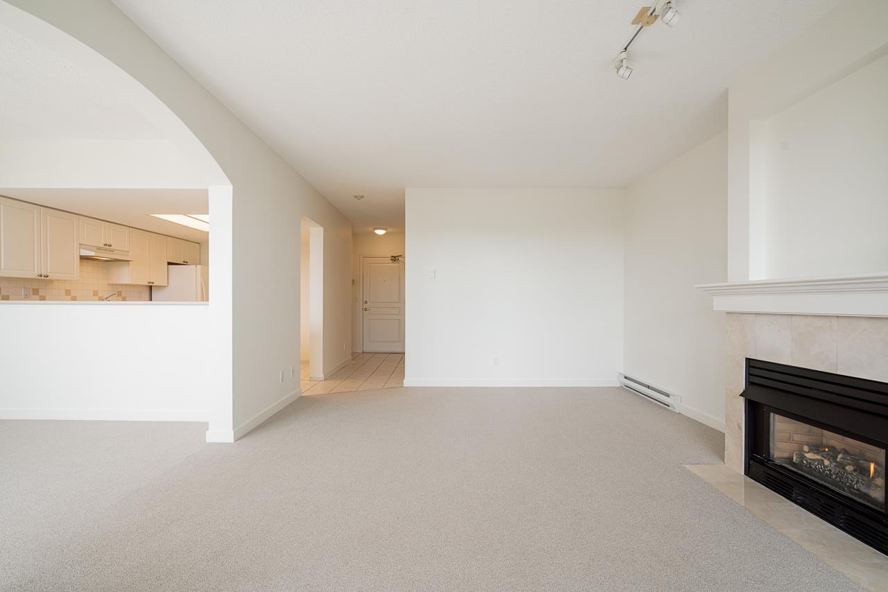 112 1785 Martin Drive, Surrey, British Columbia  V4A 9T5 - Photo 5 - R3049587