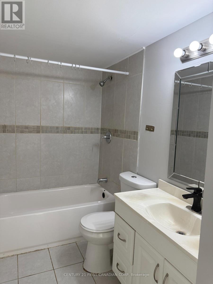 1002 - 1103 Jalna Boulevard, London South, Ontario  N6E 2W8 - Photo 10 - X12412934